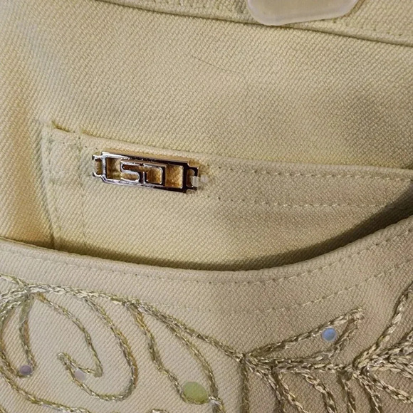 New $245 St. John Classic Bootcut Jean Lemonade Yellow Embroidered Size 6 - Picture 11 of 12
